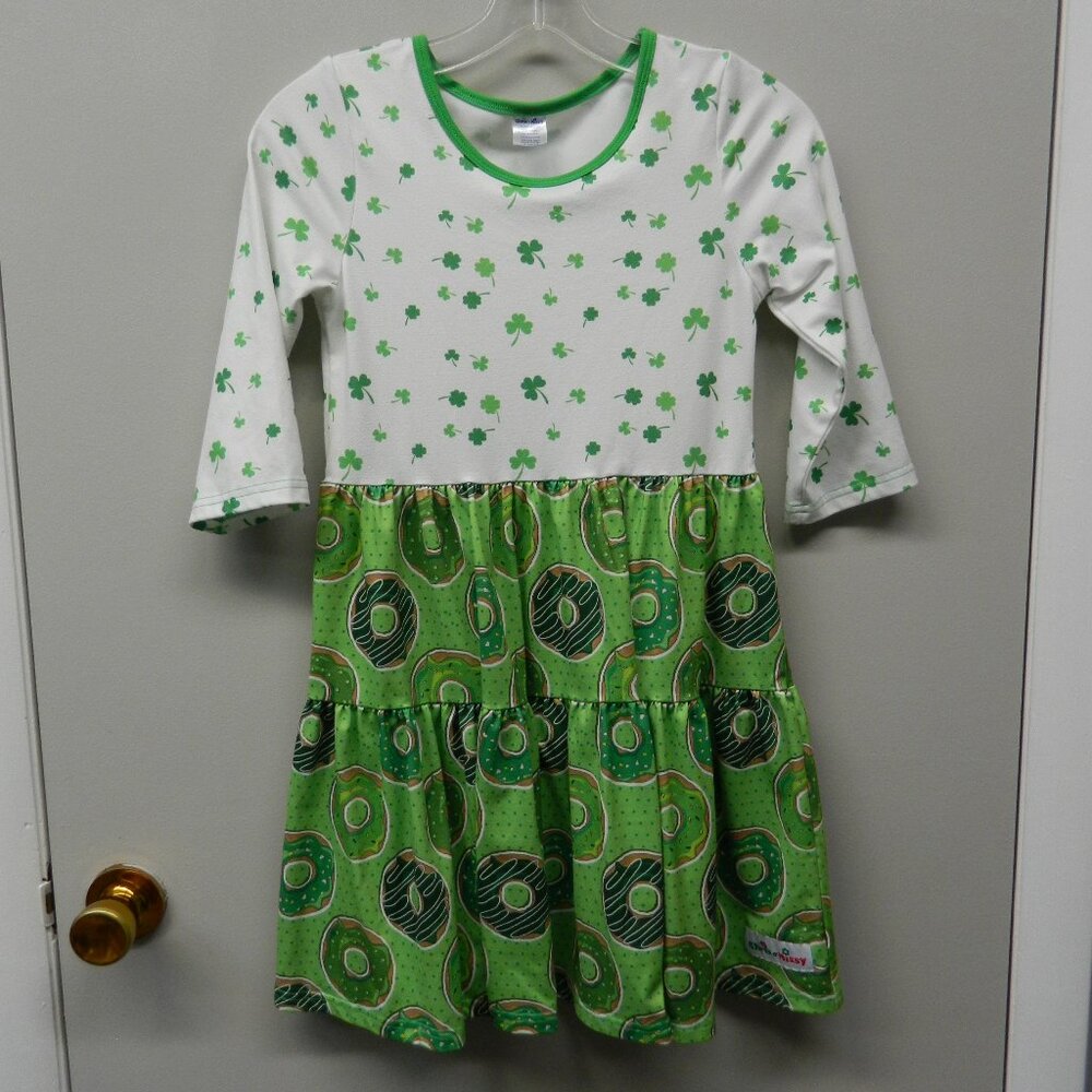 Girls size 12 Knit St Patricks Day Dress Shamrocks Donuts Chris n Missy